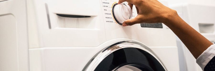 fjerner du sur lugt fra vasketøjet