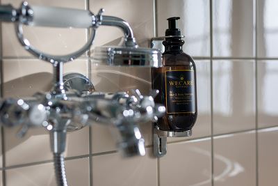 WeCare® Naturally Hair & Body Shampoo, svanemærket